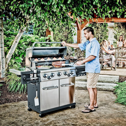 Broil King Regal S 590 Pro Gas Grill BK95834